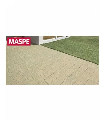 Particolare ingresso con pavimento skema sandstone giallo reale Maspe