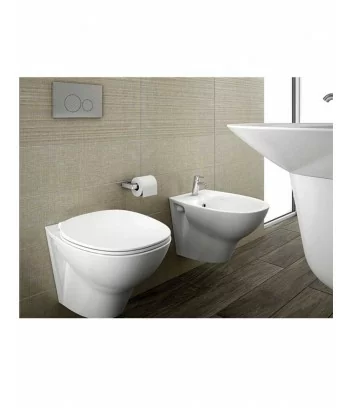 bagno con sanitari sospesi linea Morning di Rak Ceramics