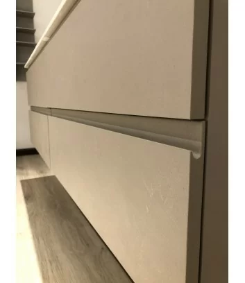 drawers with dove-coloured cement-effect finish