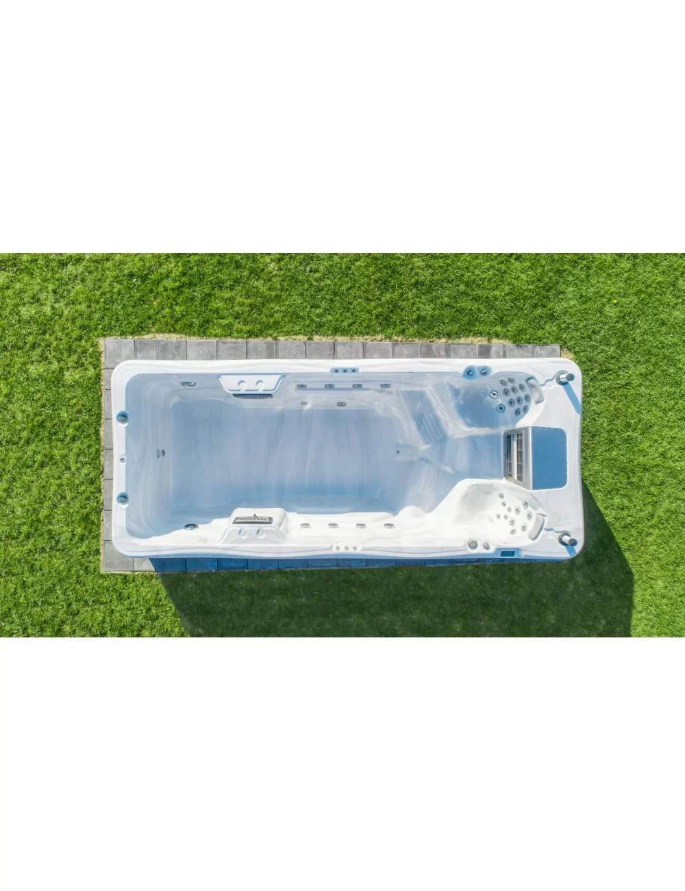 outdoor swim spa and hot tub Amazonas w-flow by Hafro Geromin