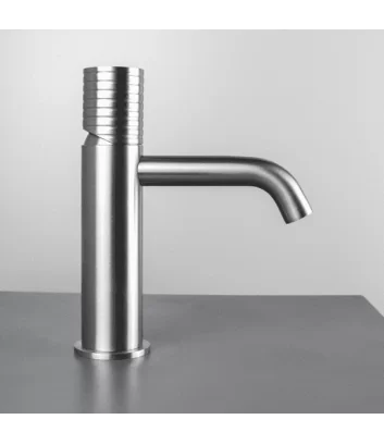 mitigeur de lavabo en acier inox collection Rigo de Super Inox