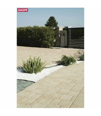 entrée exterieur avec sol de Maspe Texxa limestone travertino autobloquant filtrant