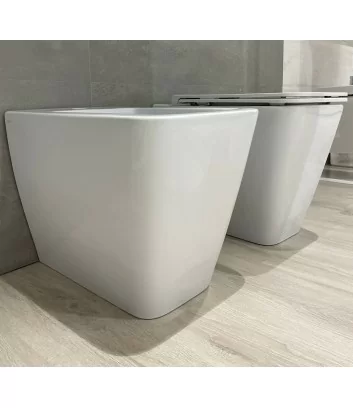 overview of hide square sanitary ware by Alice ceramiche