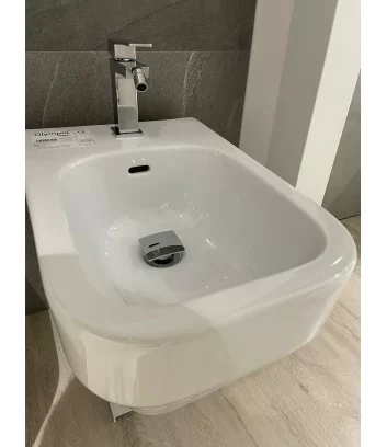 bidet sospendu blanc brillant serie Synthesis de Olympia ceramica