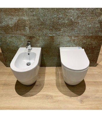 glossy white floor-standing sanitary ware Form series by Alice ceramica