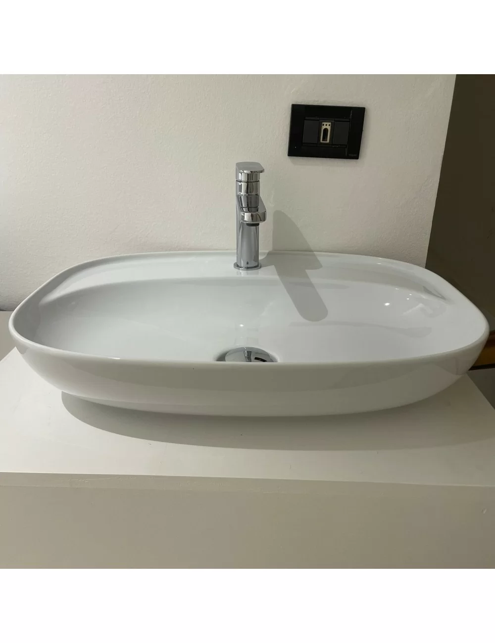 form plan oval washbasin 60x45 by Alice ceramiche