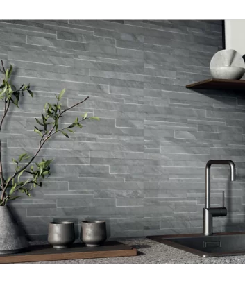 Rivestimento muro con piastrella ocean black mur wind 30x60 di Gambini