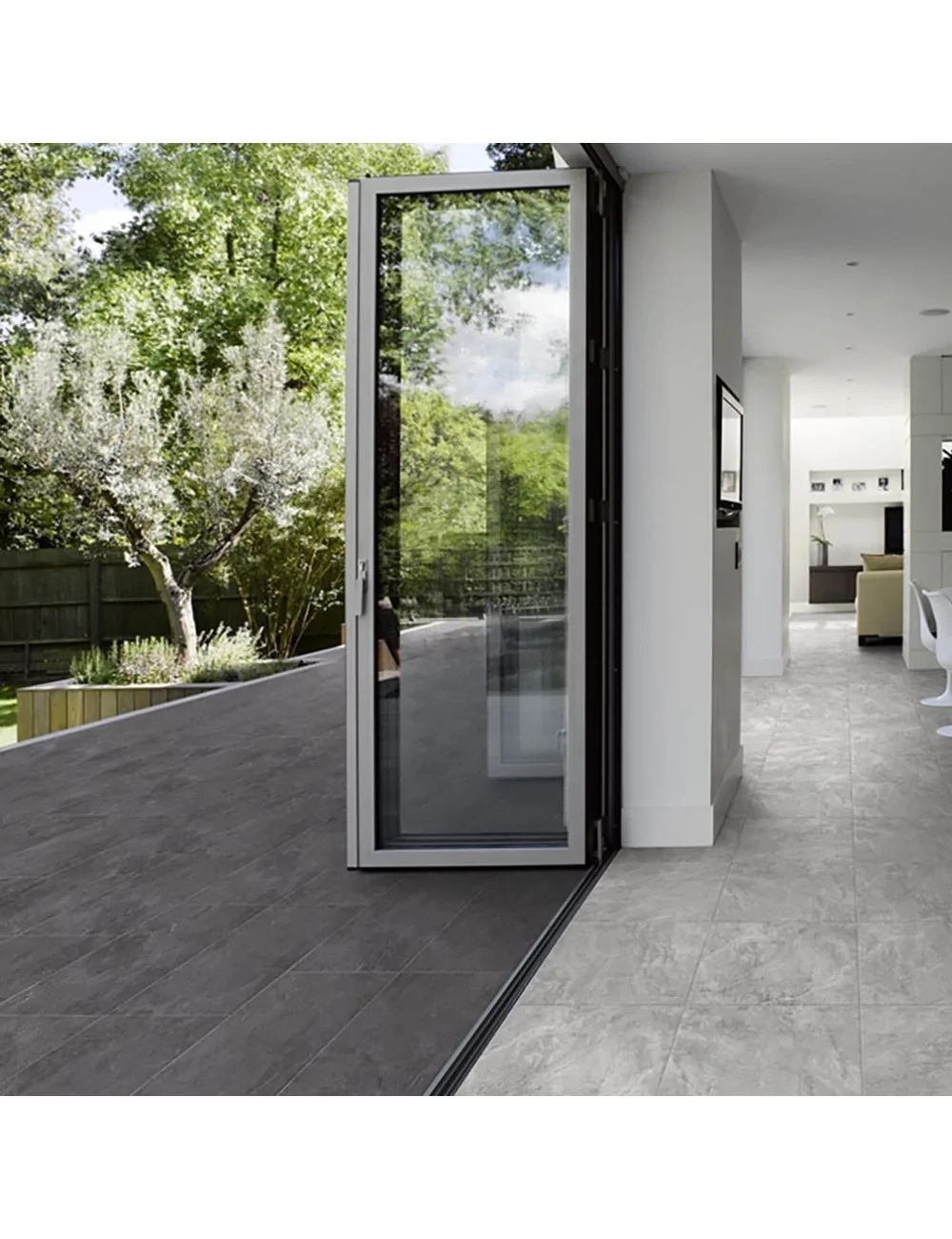 pavimentazione esterna con piastrella linea eternity color grigio