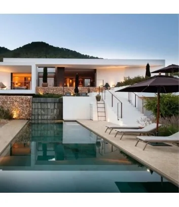 Outdoor paving with 2 cm gold-coloured stone-effect tiles from the Norde range