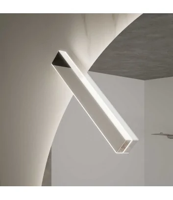 détail de la lampe du miroir de la salle de bains picasso lime 3 c25