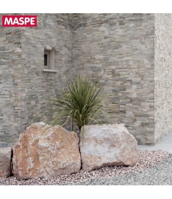 Angular exterior cladding with Maspe’s Canova natural stone Angular exterior cladding with Maspe’s Canova natural stone