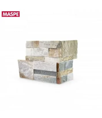 Detail of Maspe’s Canova natural stone in a Z-shaped corner Detail of Maspe’s Canova natural stone in a Z-shaped corner