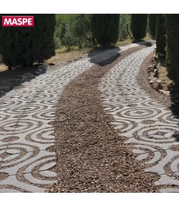 Vialetto con grigliato Kreativa per esterno autobloccante maspe Vialetto con grigliato Kreativa per esterno autobloccante maspe