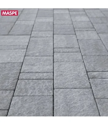 Dettaglio pavimento da esterno autobloccanti filtranti Maspe texxa rock grigio argento Dettaglio pavimento da esterno autobloccanti filtranti Maspe texxa rock grigio argento
