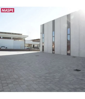 Pavimento parcheggio esterno autobloccanti filtranti Maspe texxa rock grigio argento Pavimento parcheggio esterno autobloccanti filtranti Maspe texxa rock grigio argento